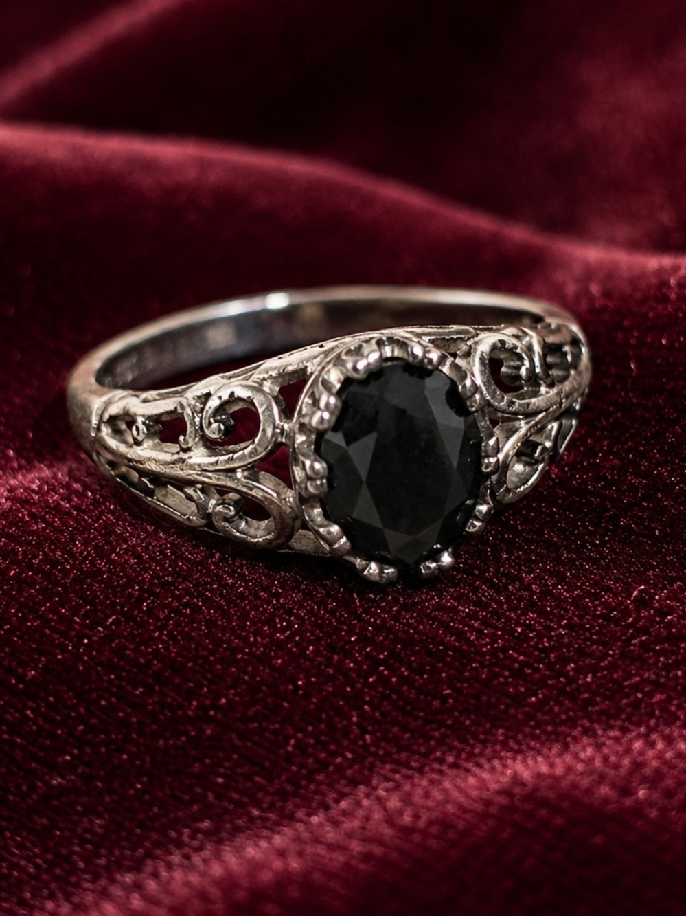 Vintage SETA 925 Sterling Silver Black Filigree Ring Oval Faux Onyx Size 8–8.5